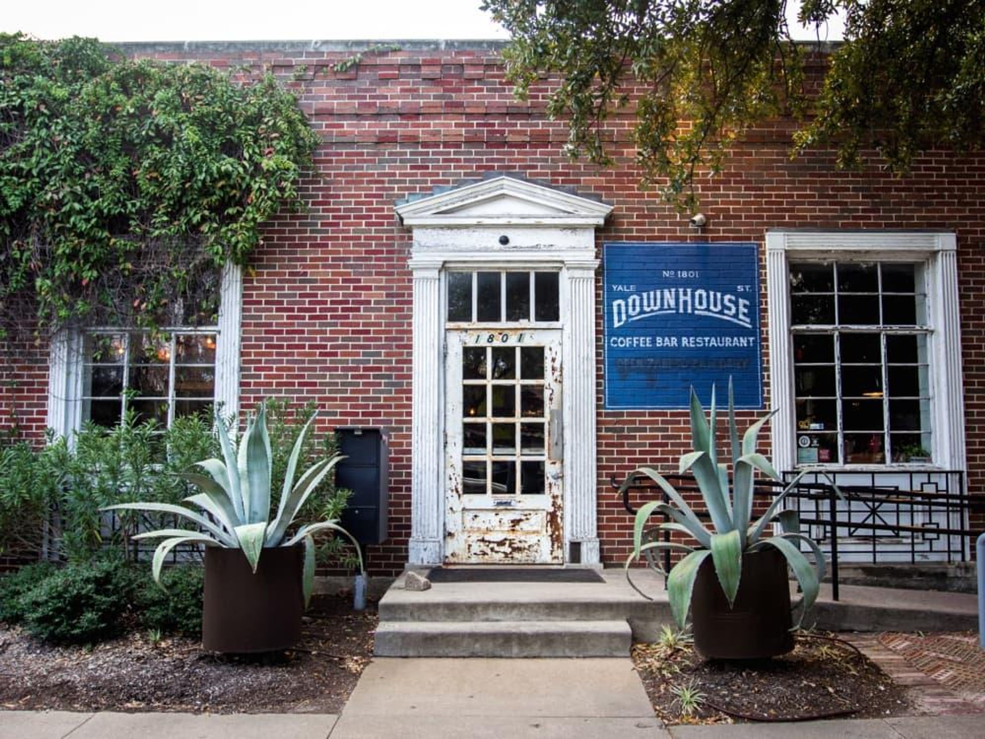 Pioneering Heights restaurant and brunch hot spot shutters after 10-year  run - CultureMap Houston