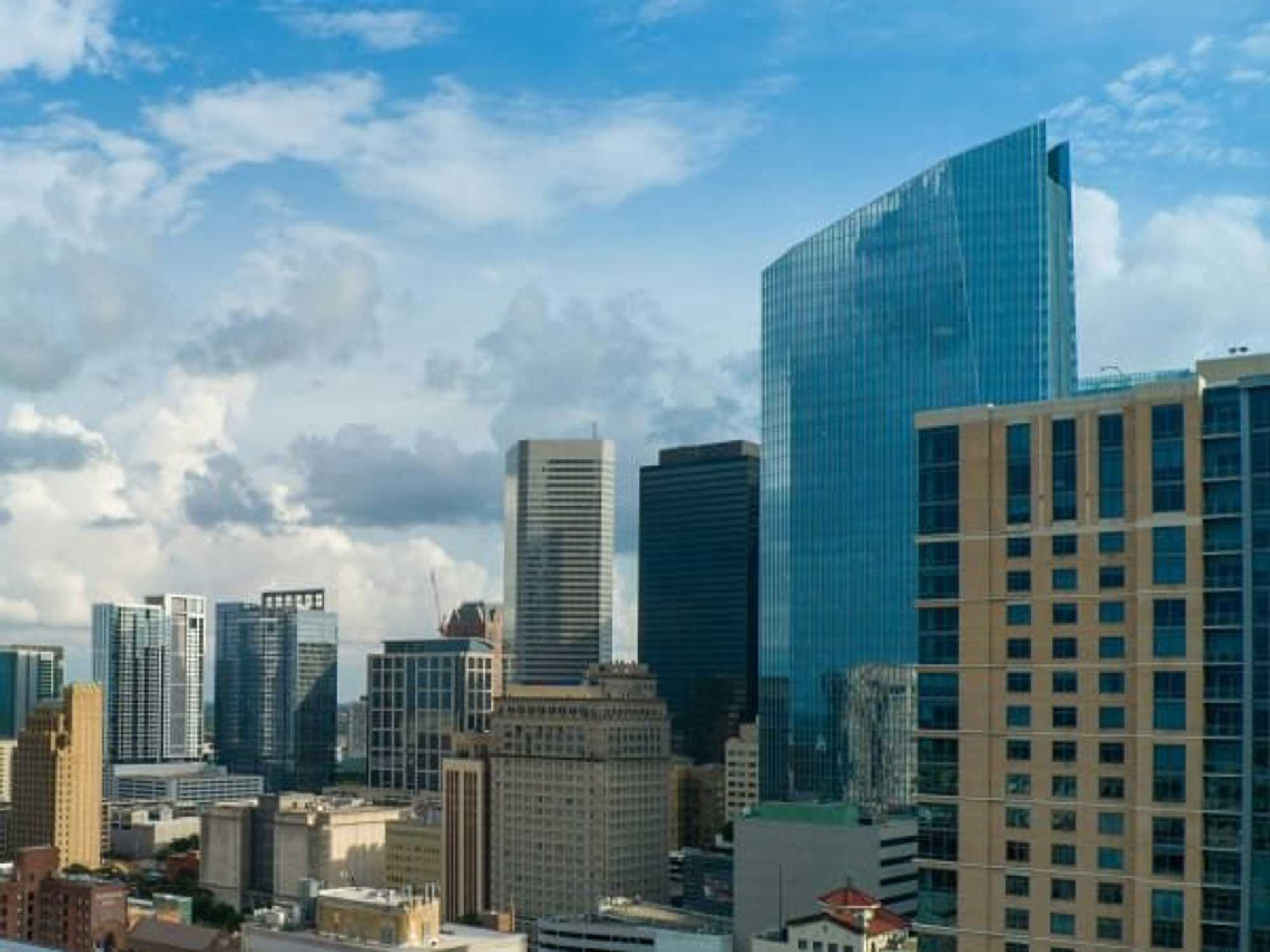 Downtown Houston cropped 4x3