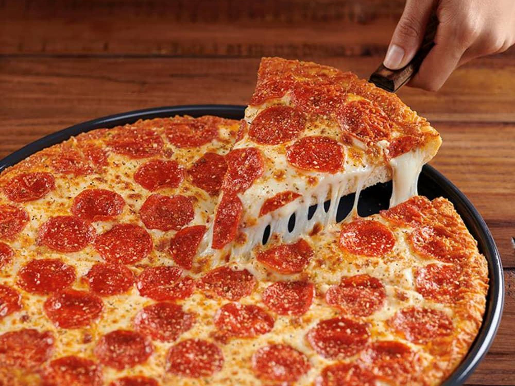 pizza hut pan pepperoni pizza