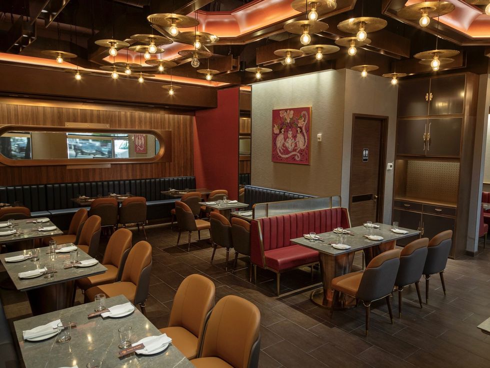 Duck N Bao Rice Village dining room