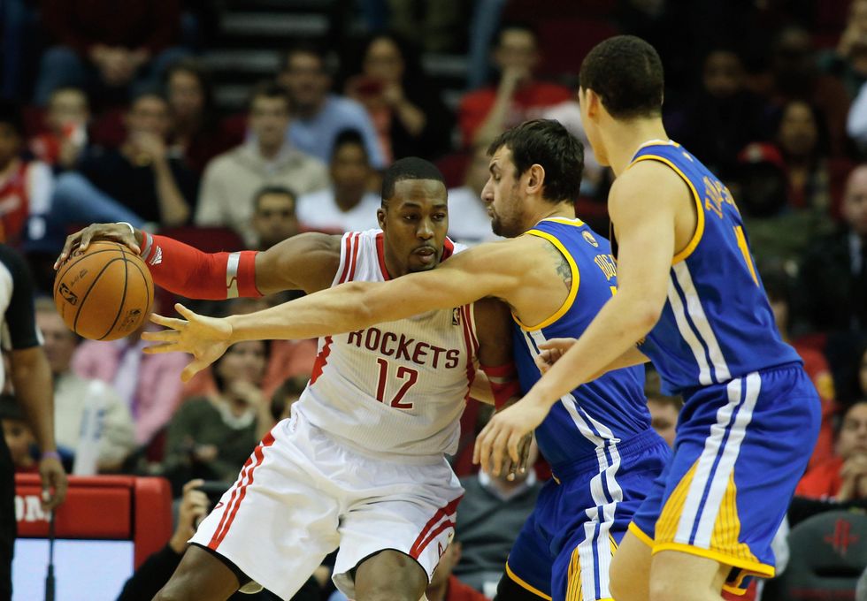 Dwight Howard post up