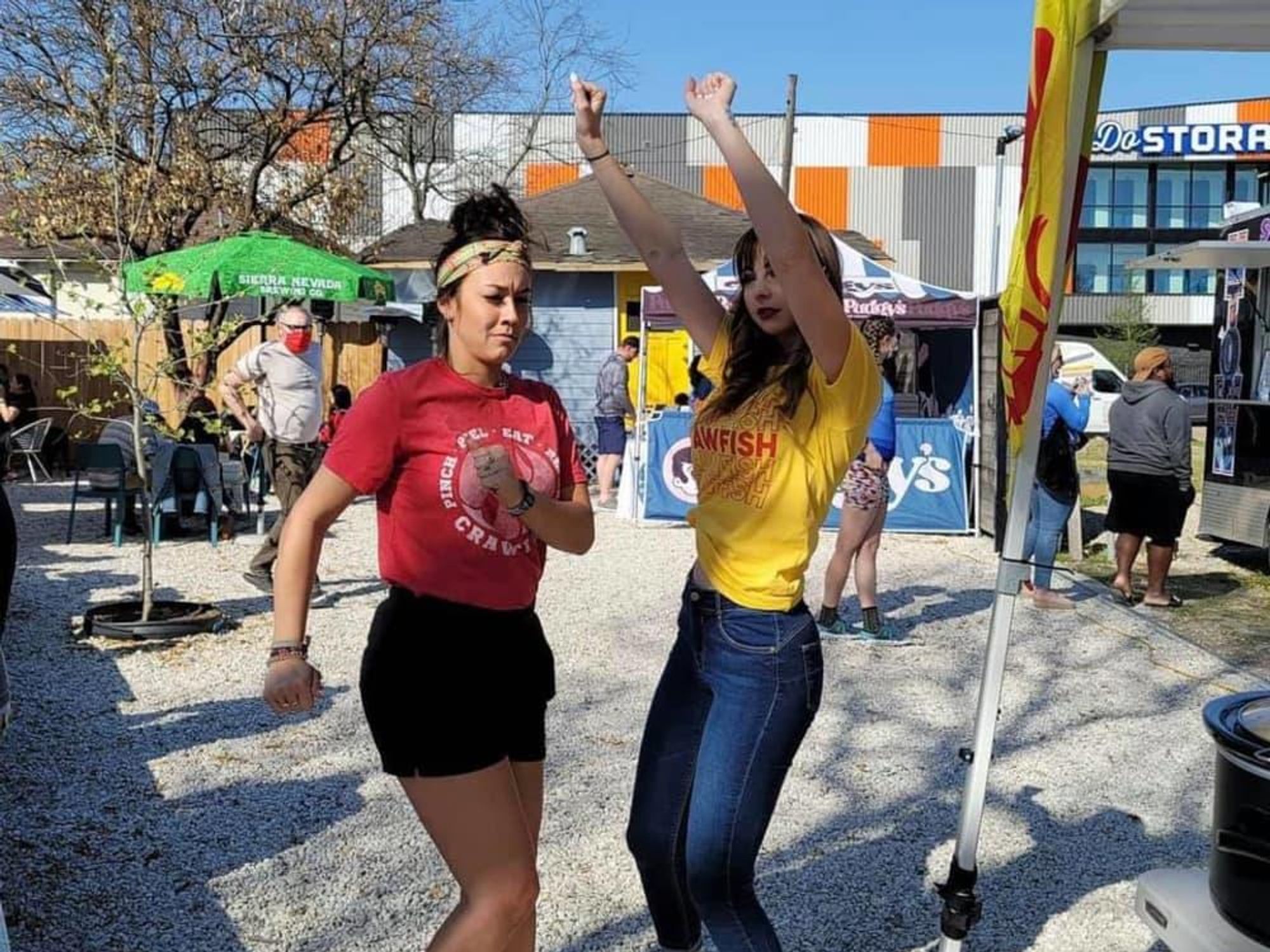 East End Backyard dancing girls