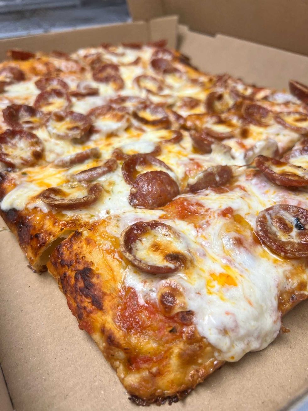 Eastwood Station pizza