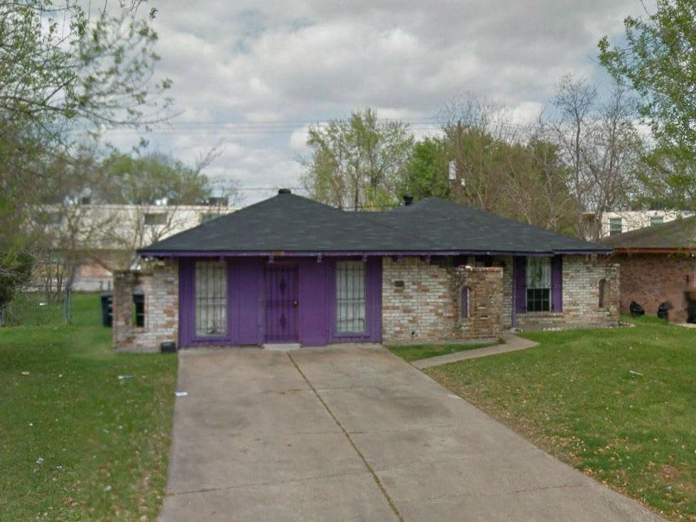 eight people found held captive in Houston home July 2013 google house