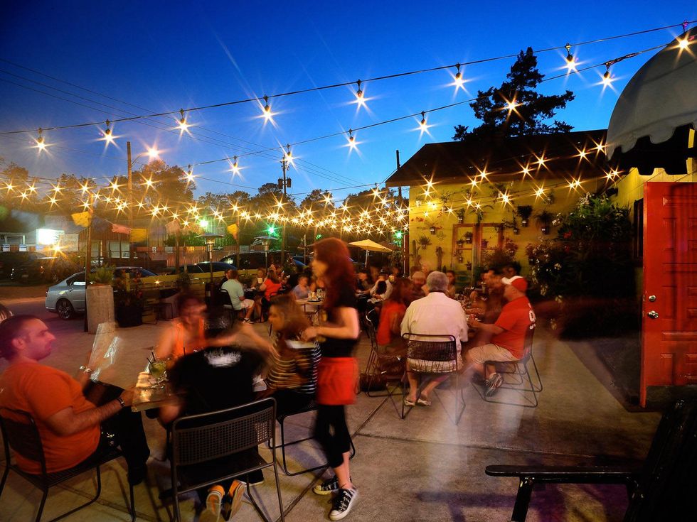 El Gran Malo bar patio crowd at night