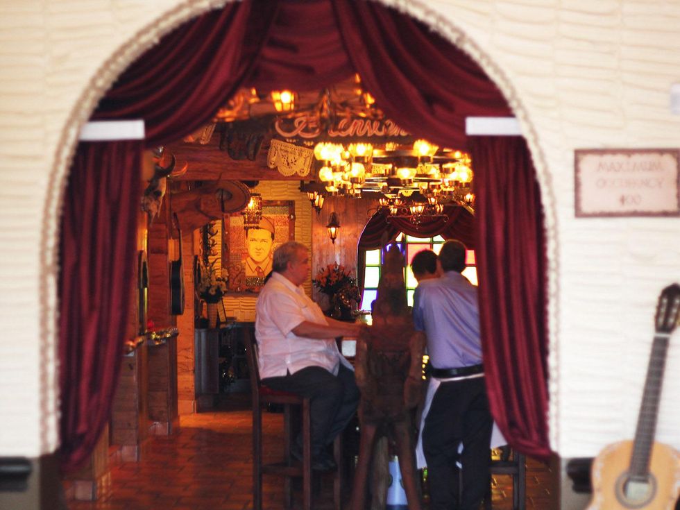 El Tiempo Cantina on Navigation, February 2013, peak from door