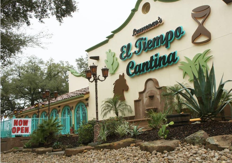 El Tiempo, Navigation