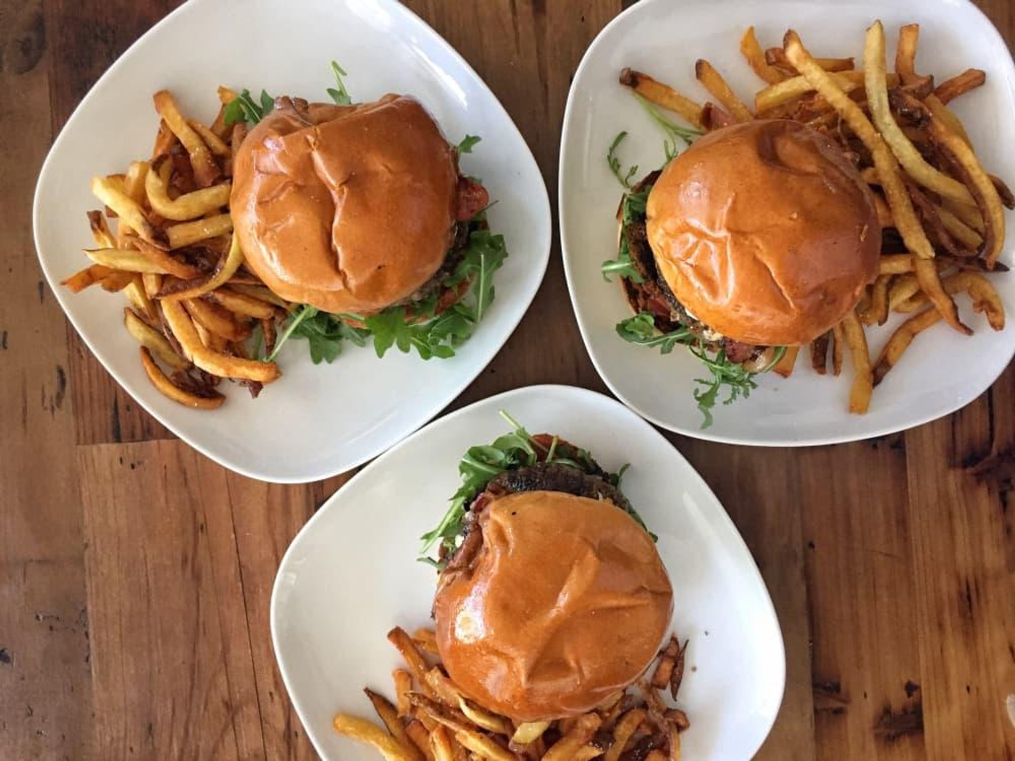 Elliot's Table burgers