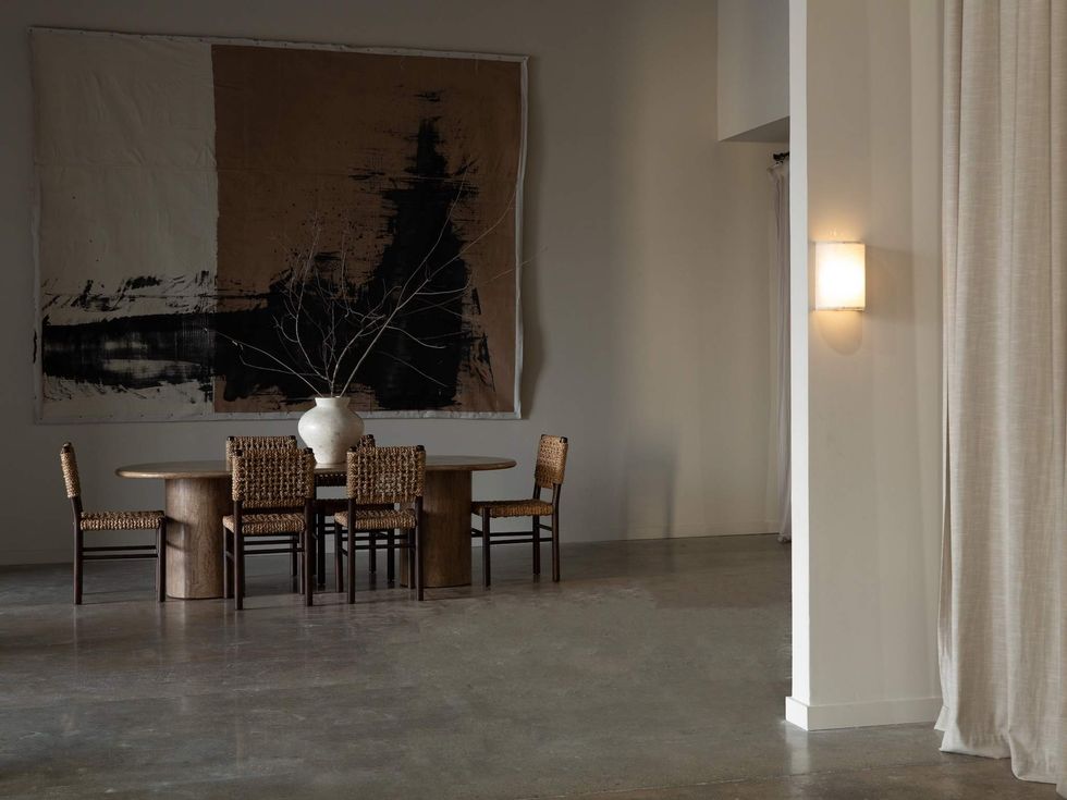 En Gold furniture brand