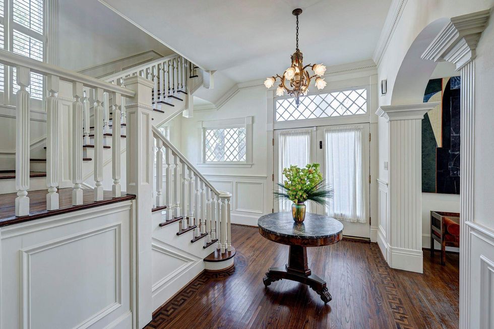 Entryway of 200 Westmoreland
