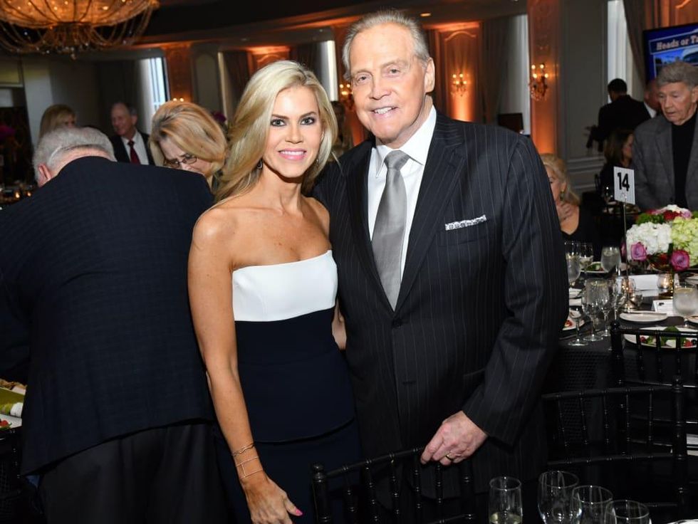 Escape Celebrity Waiters Lee Majors Faith Majors