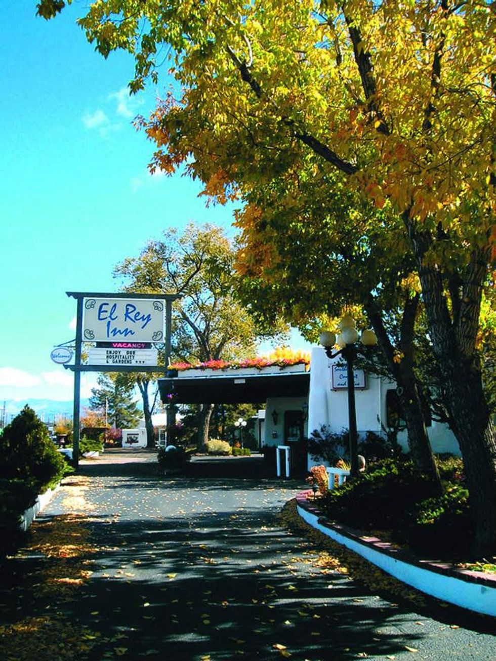 Exterior of El Rey Inn in Santa Fe