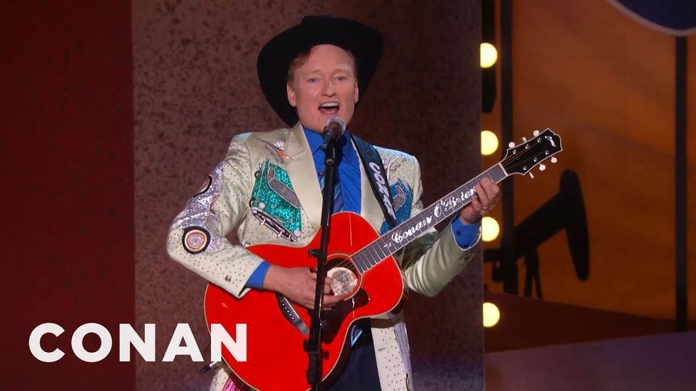 Conan finds Dallas soooo boring that he trashes Houston in desperate attempt to get laughs