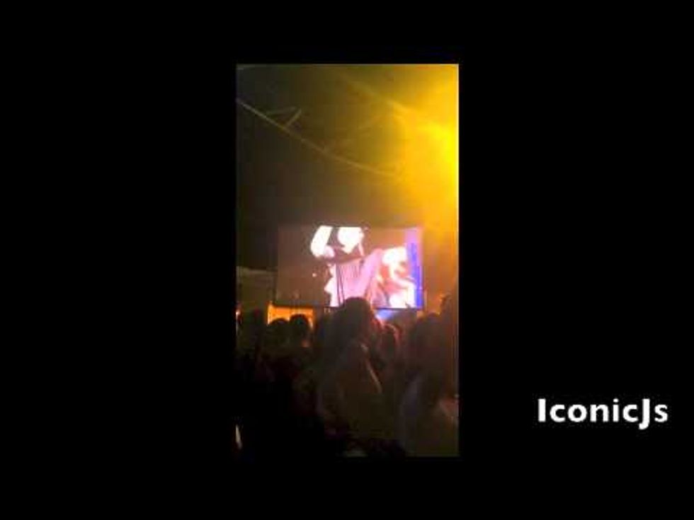 Look but don't touch: Watch Beyoncé call out a butt-slapping fan