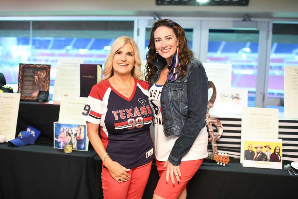 Fantasy football Vicki Lehner and Rachel Price