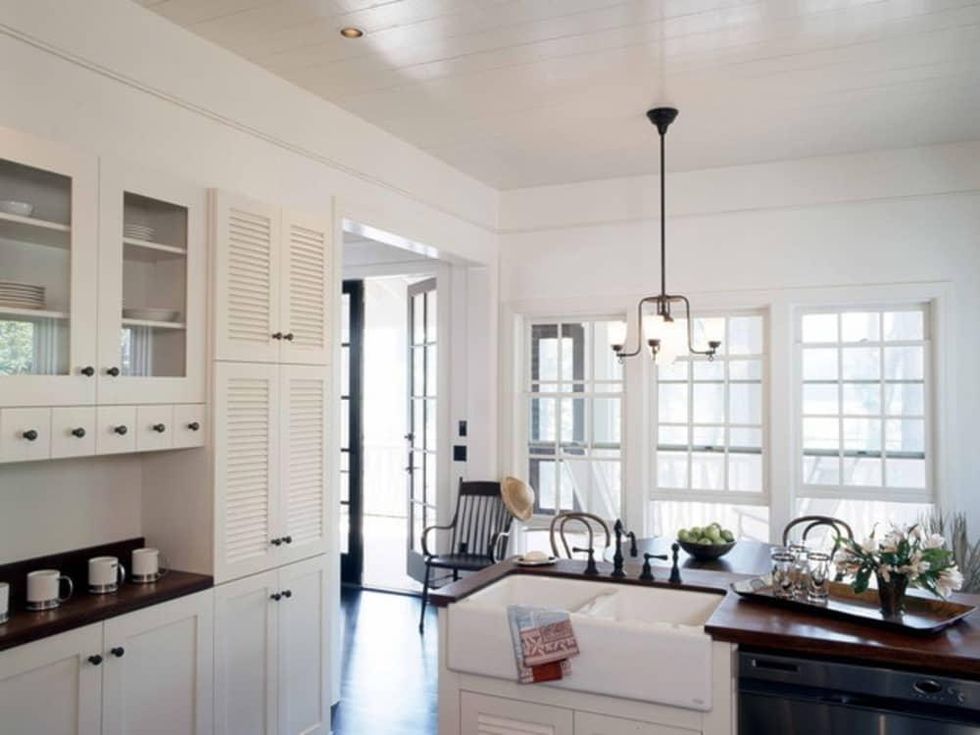 Farmhouse kitchen sink Houzz