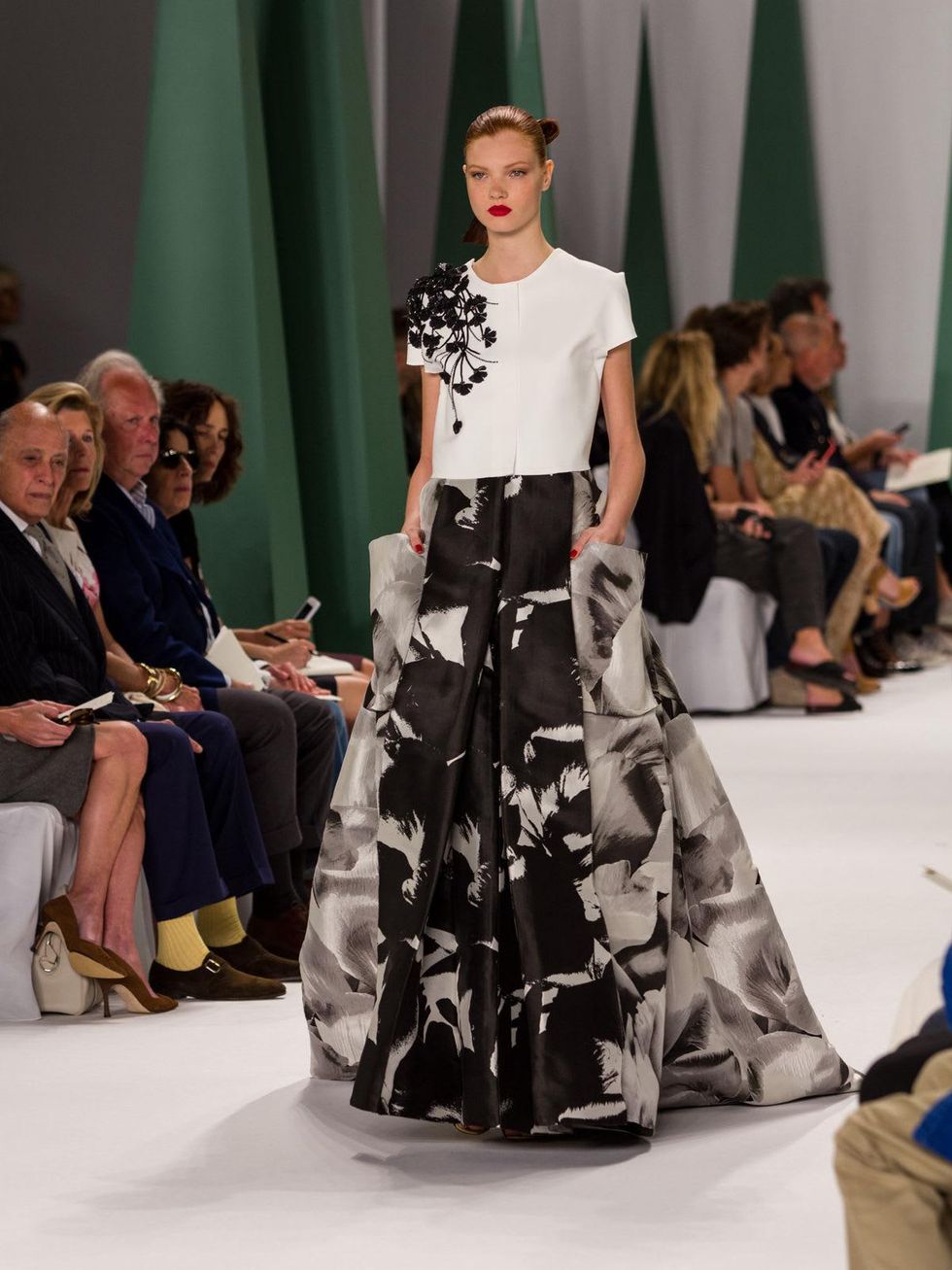 Fashion Week spring 2015 Carolina Herrera black-and-white gown