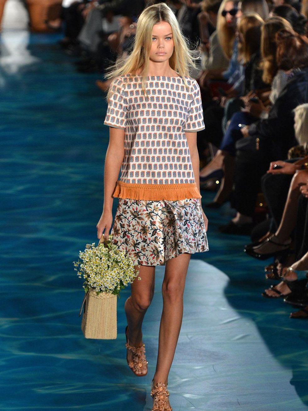 Tory Burch dives into the deep end with garden party spring collection ...