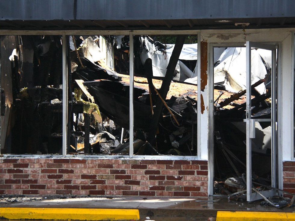 fire at hair salon and laundry mat Houston August 2013