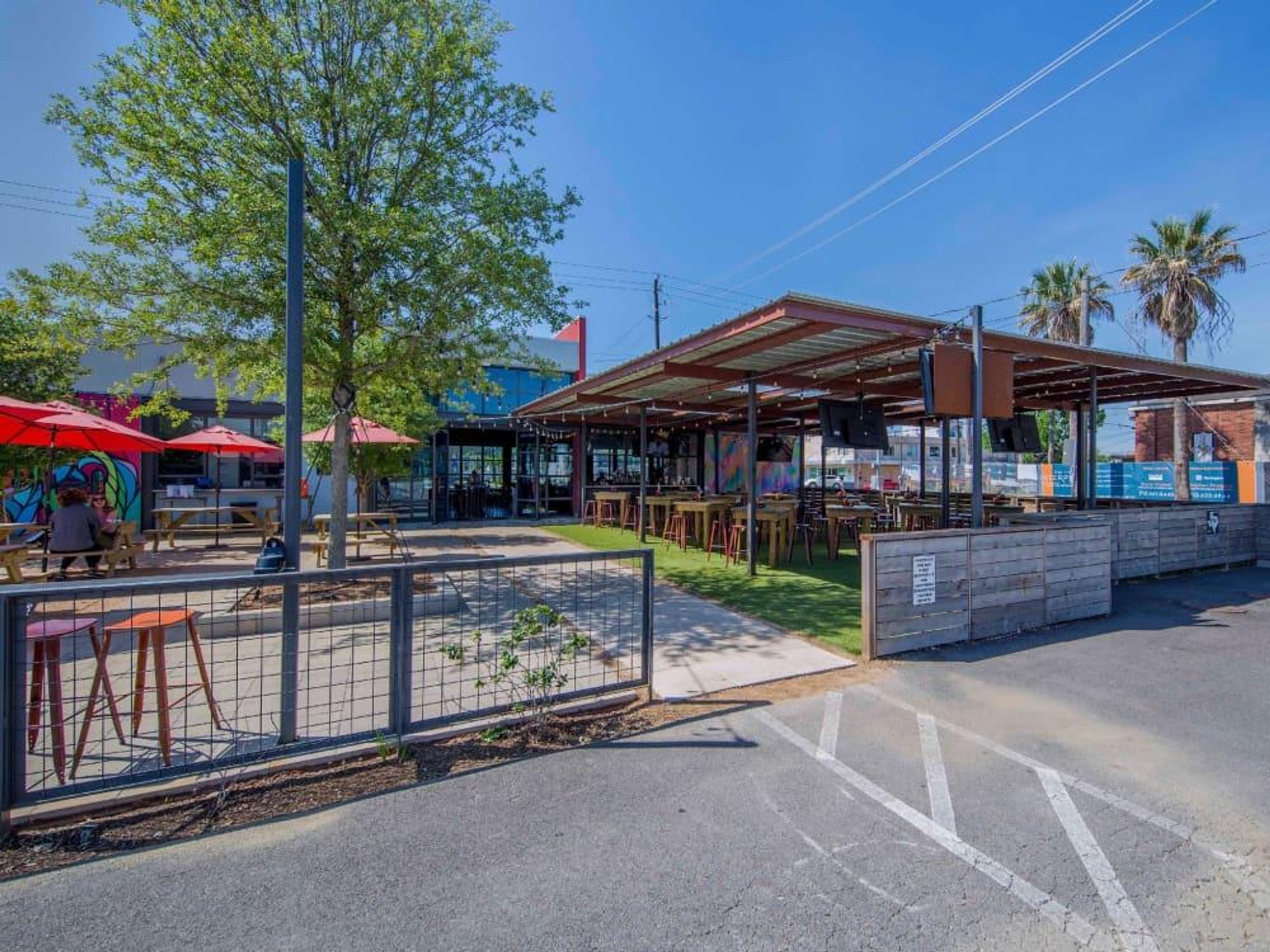 FM Kitchen and Bar exterior