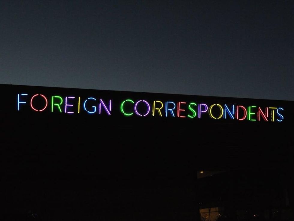 Foreign Correspondents sign
