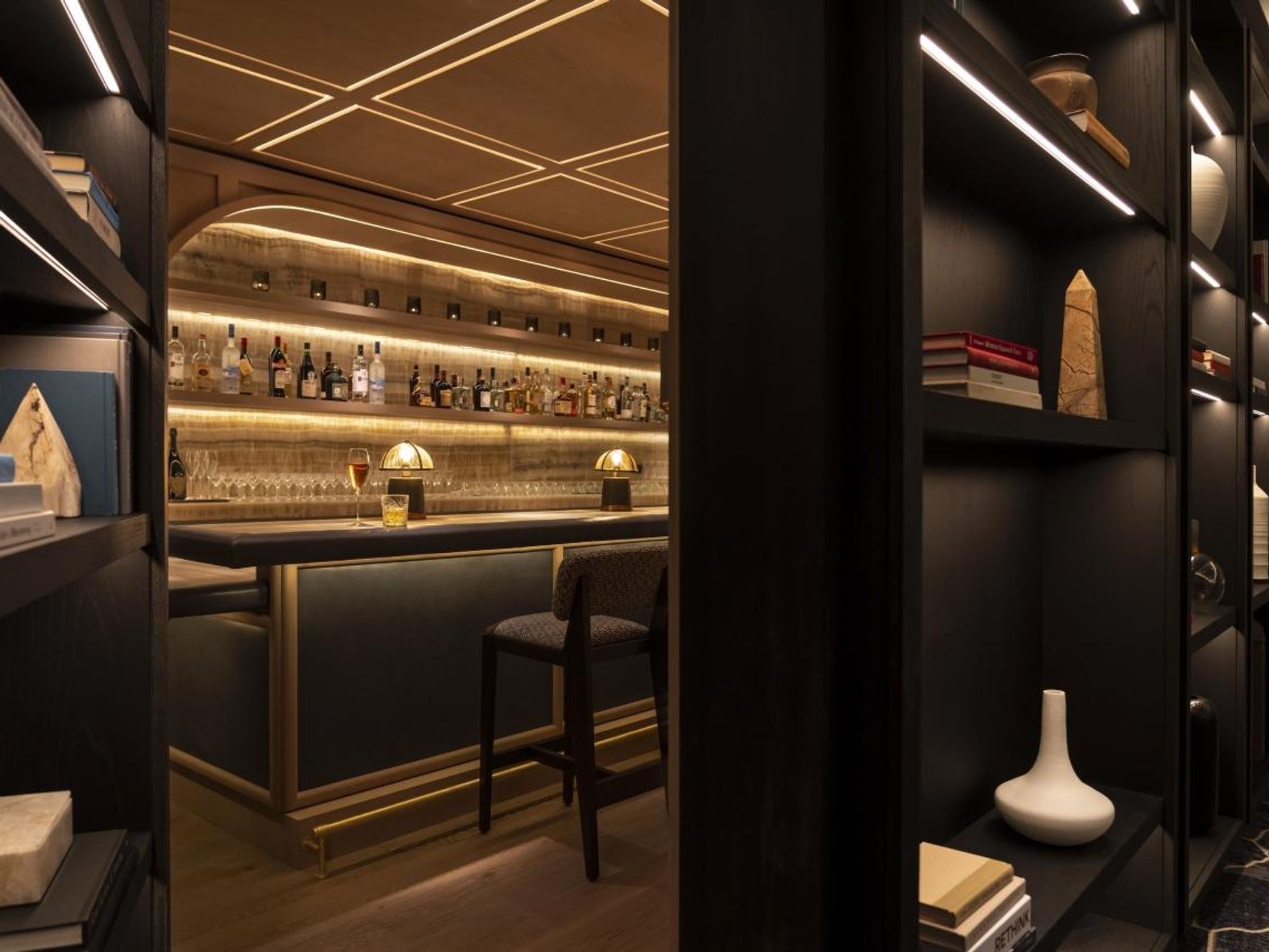 Four Seasons Houston Bandista speakeasy bar