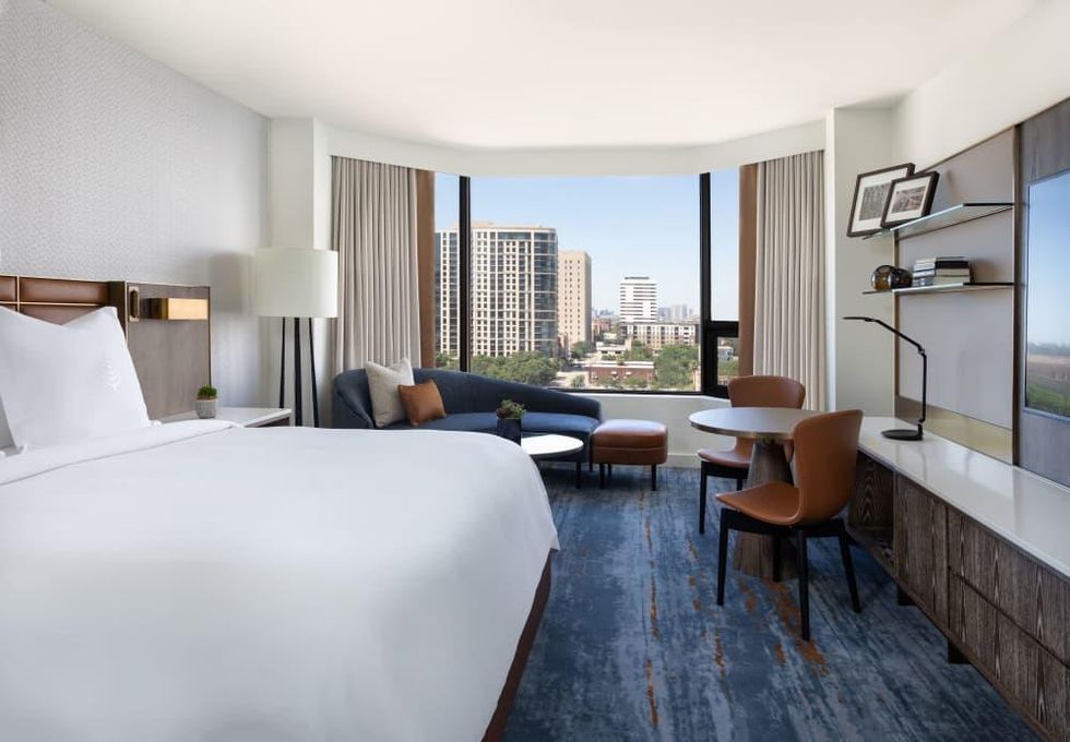 Four Seasons Houston new guestroom