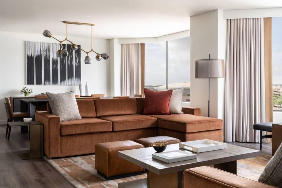 Four Seasons Houston new rooms suites Ambassador living room