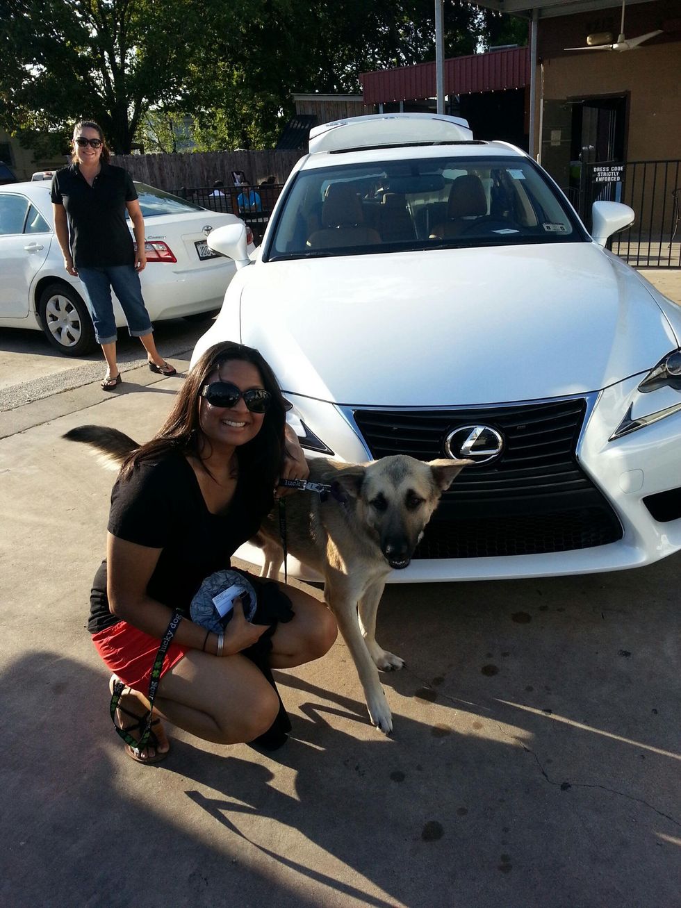Friends for Life Pints for Pups fundraiser August 2013 Lisa Patel and Astro