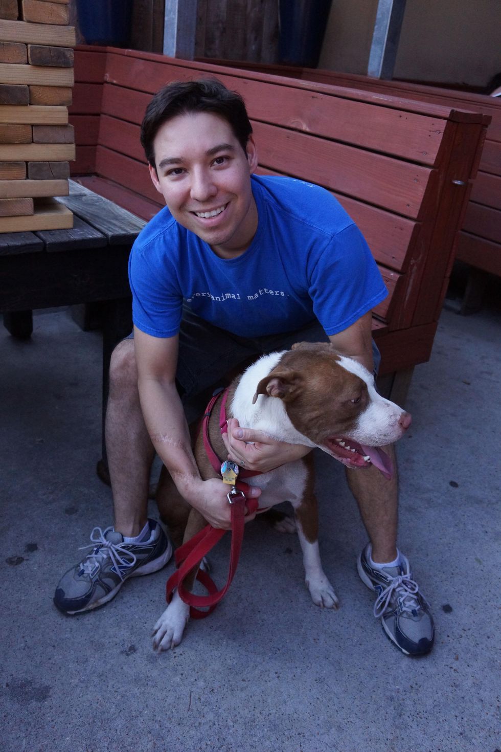 Friends for Life Pints for Pups fundraiser August 2013 Saul Herrera