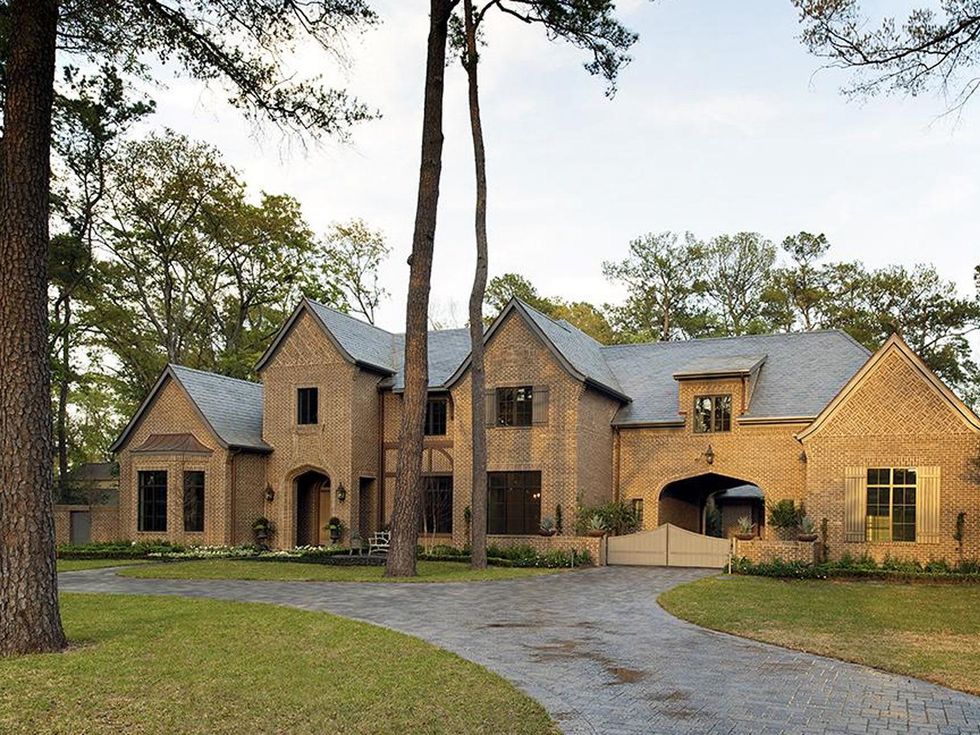 FRONT On the Market 622 Saddlewood April 2014