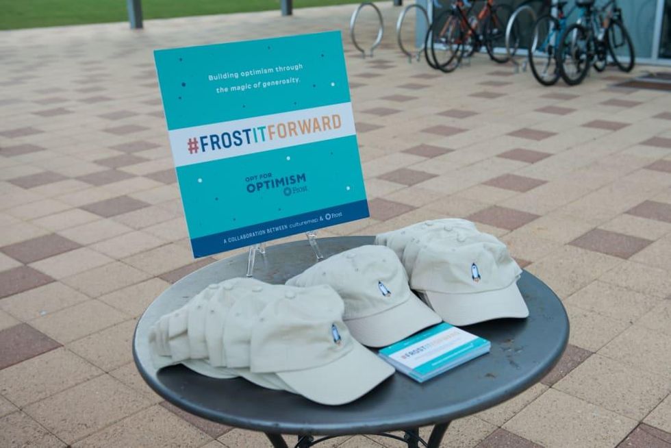 Frost It Forward Discovery Green yoga popsicle