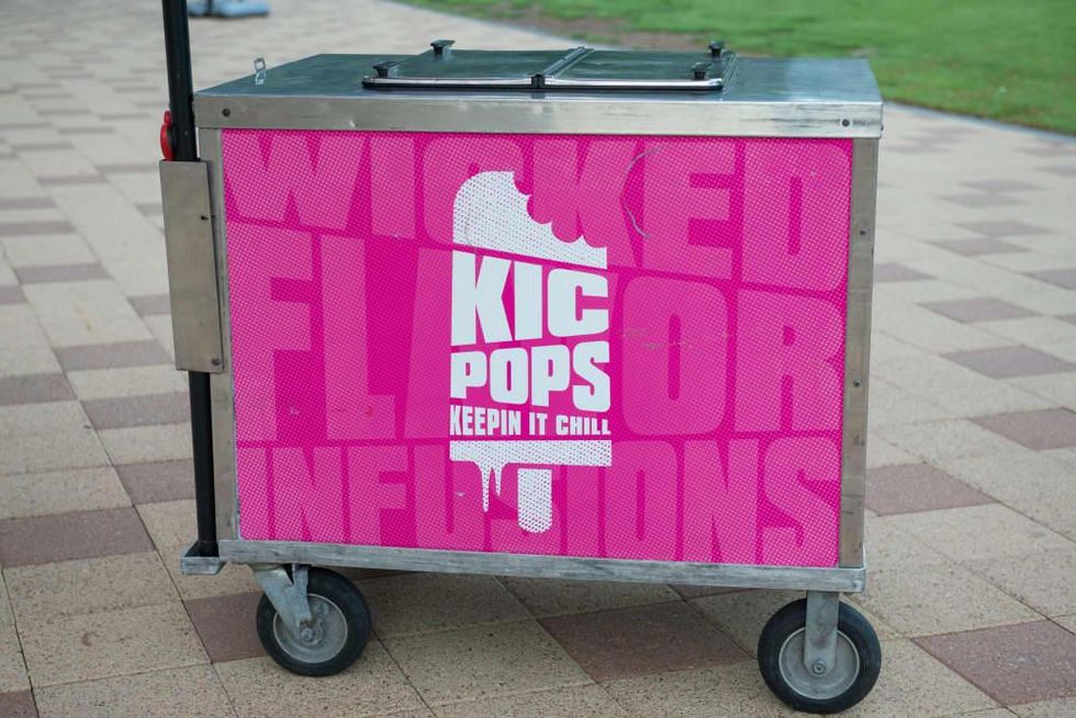 Frost It Forward Discovery Green yoga popsicle