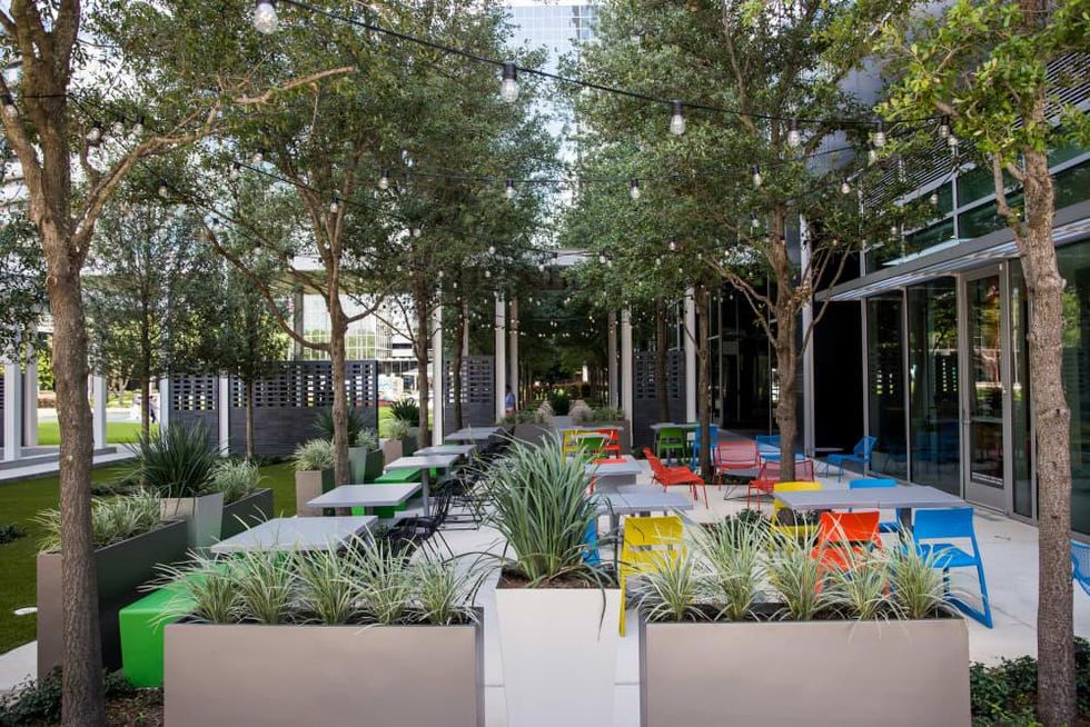 Fusion Eats Greenway patio