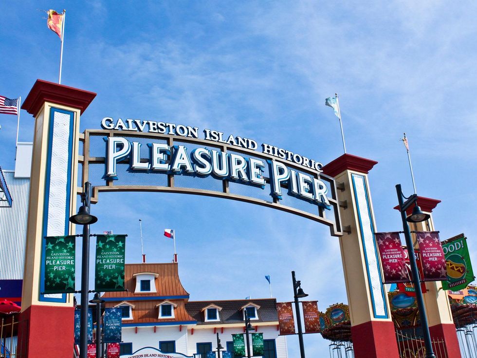 Galveston Island Historic Pleasure Pier entrance