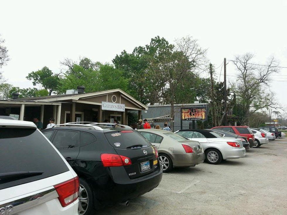 Gatlin's Barbecue Houston cars outside restaurant