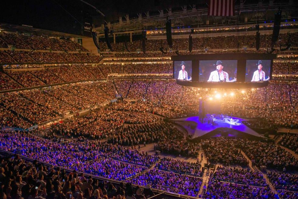 George Strait Kicks Off Summer With Two Record-Setting Stadium