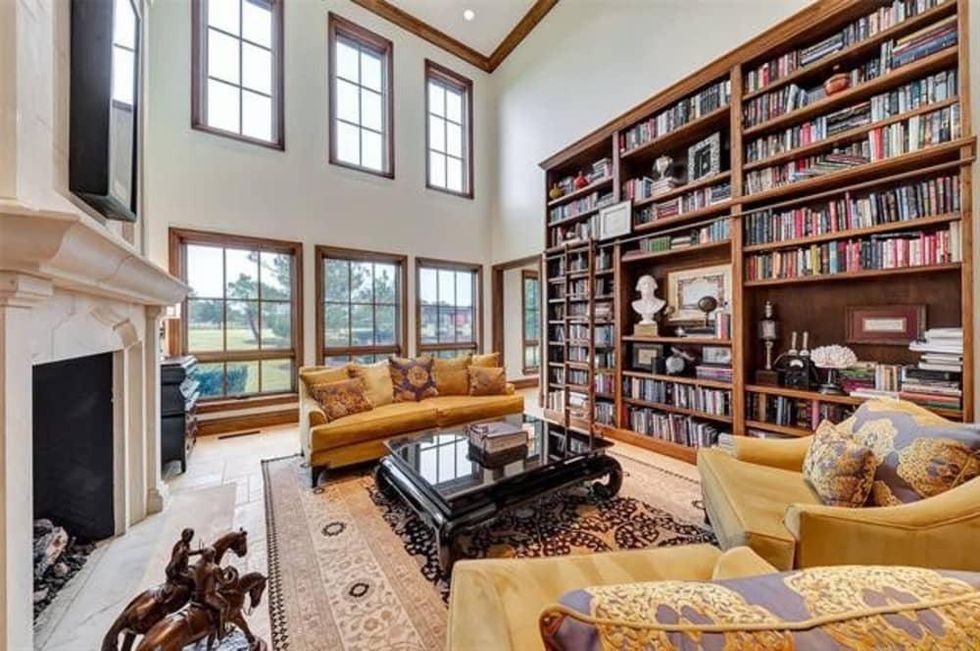 Glenn Beck home, 2224 King Fisher, Westlake