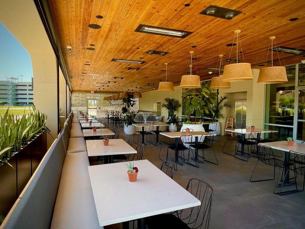 Gloria's Latin Cuisine Katy patio