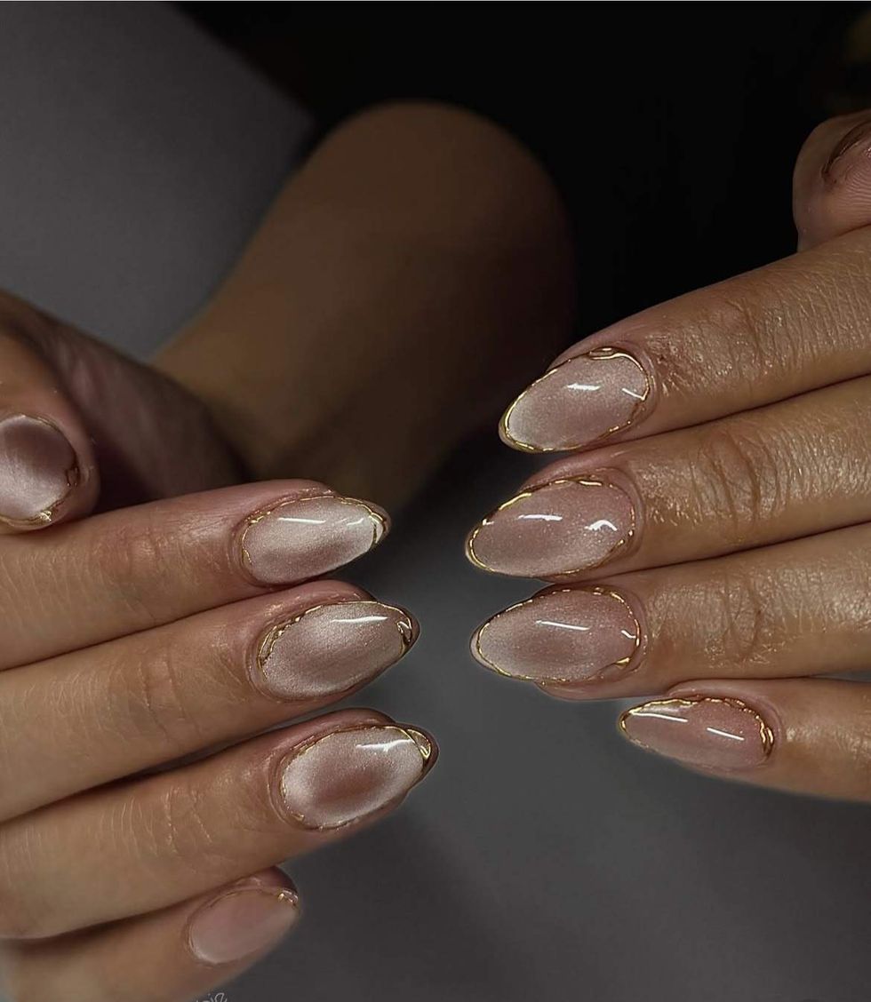 Gloss Nail Bar Cat-Eye