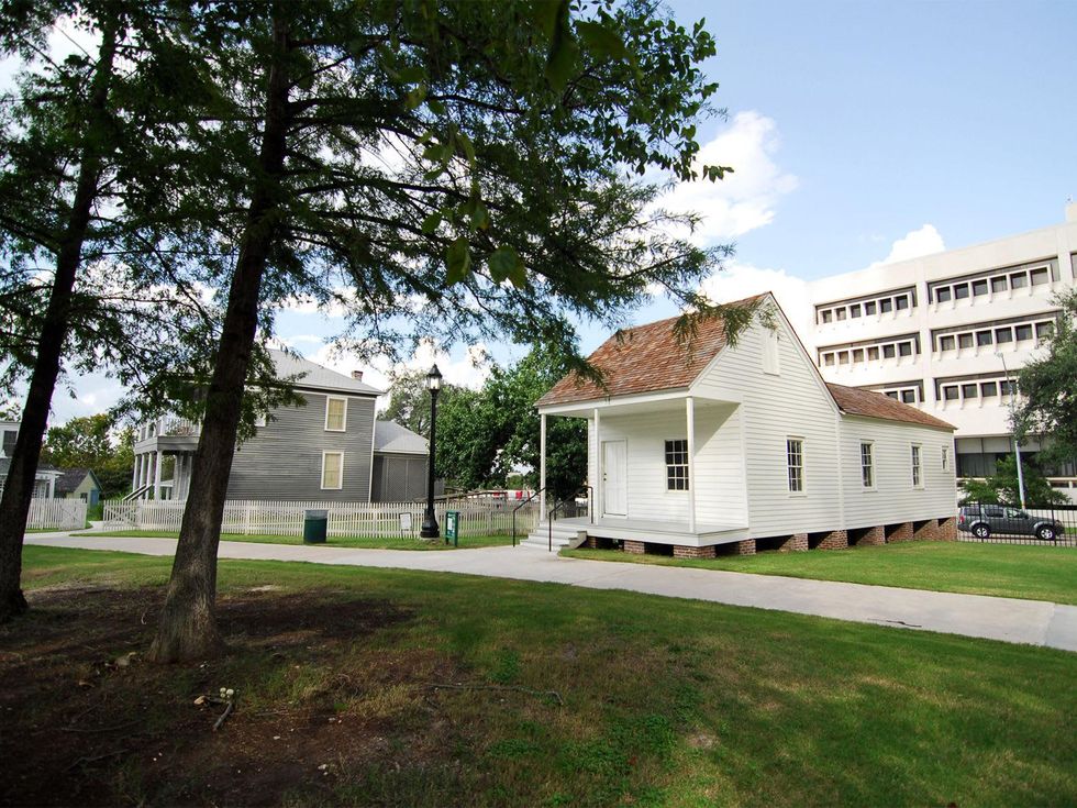 Good Brick Awards 2015 Heritage Society Fourth Ward Cotttage in Sam Houston Park