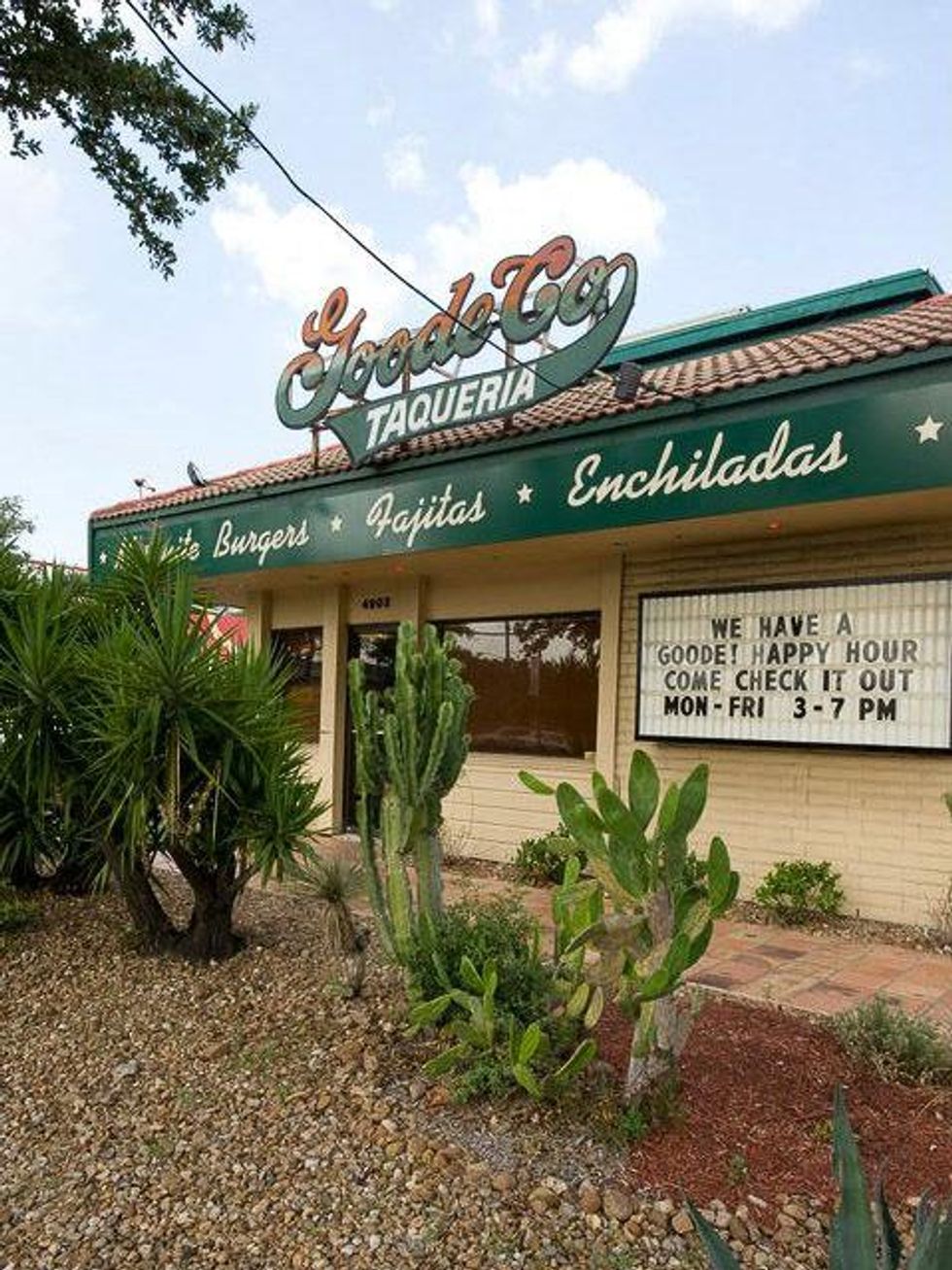 Goode Company Hamburgers & Taqueria, exterior