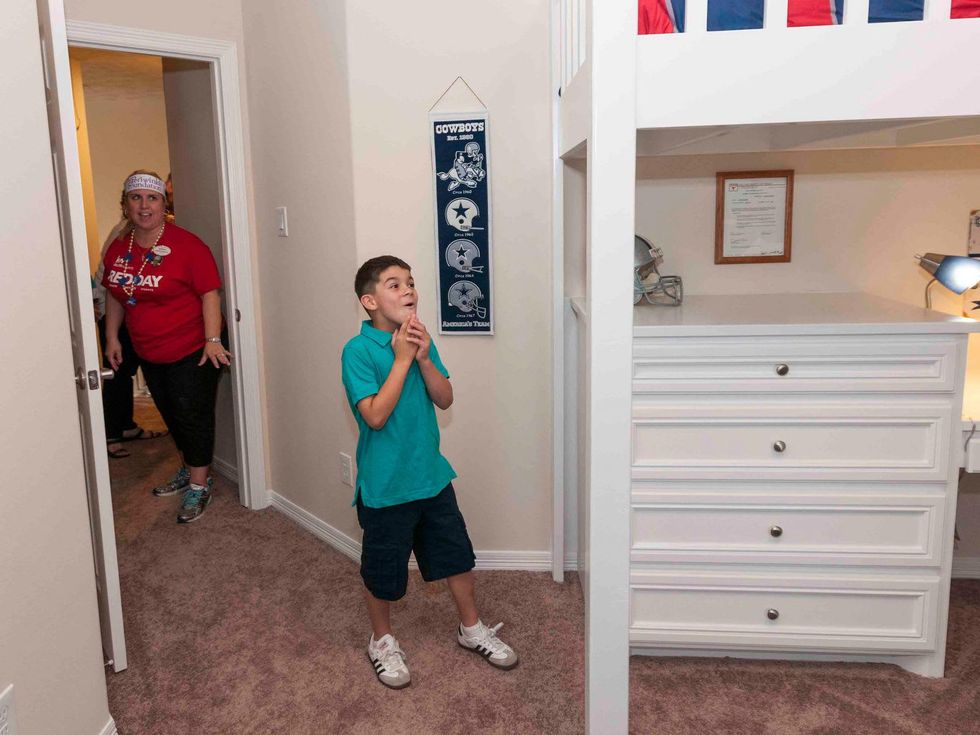 Gracepoint Homes and Keller Williams home renovation surprise May 2014 Surprise