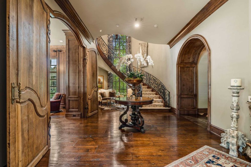Grand entry foyer of 50 Patti Lynn Lane