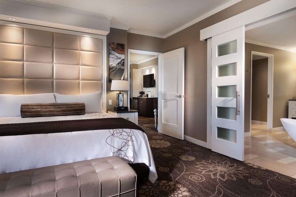 Grand Opening of the Golden Nugget in Lake Charles Tilman Fertitta December 2014 Corner Suite