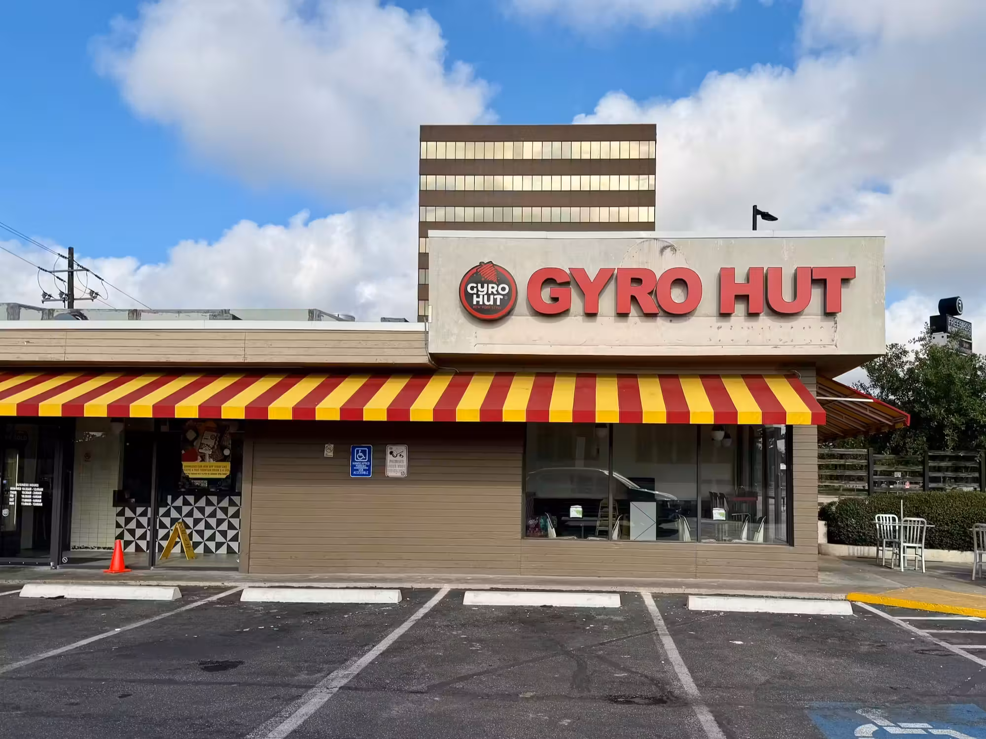 Gyro Hut exterior