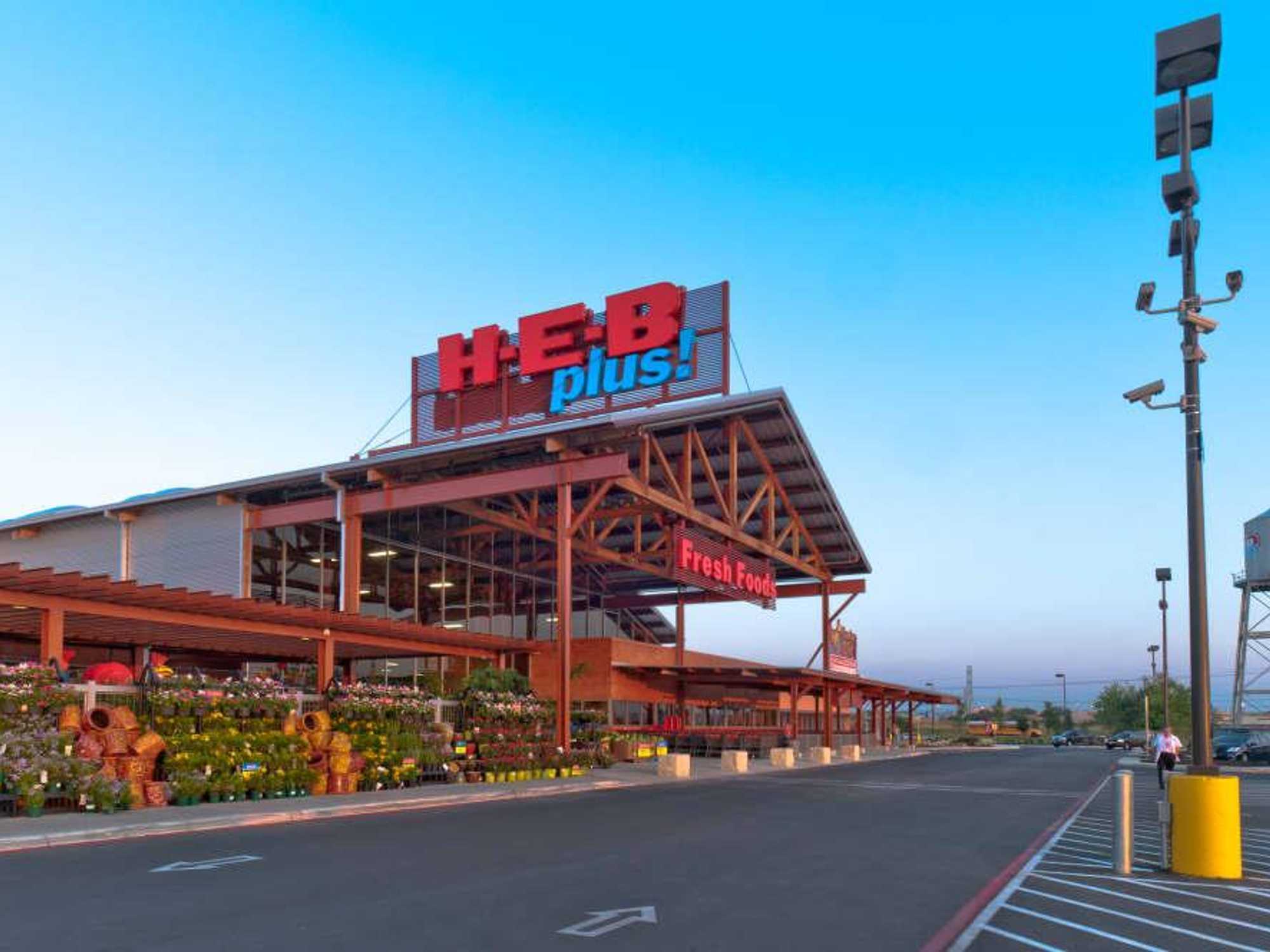 H-E-B exterior