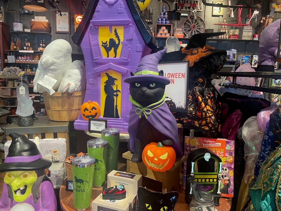 Halloween decor at Cracker Barrel