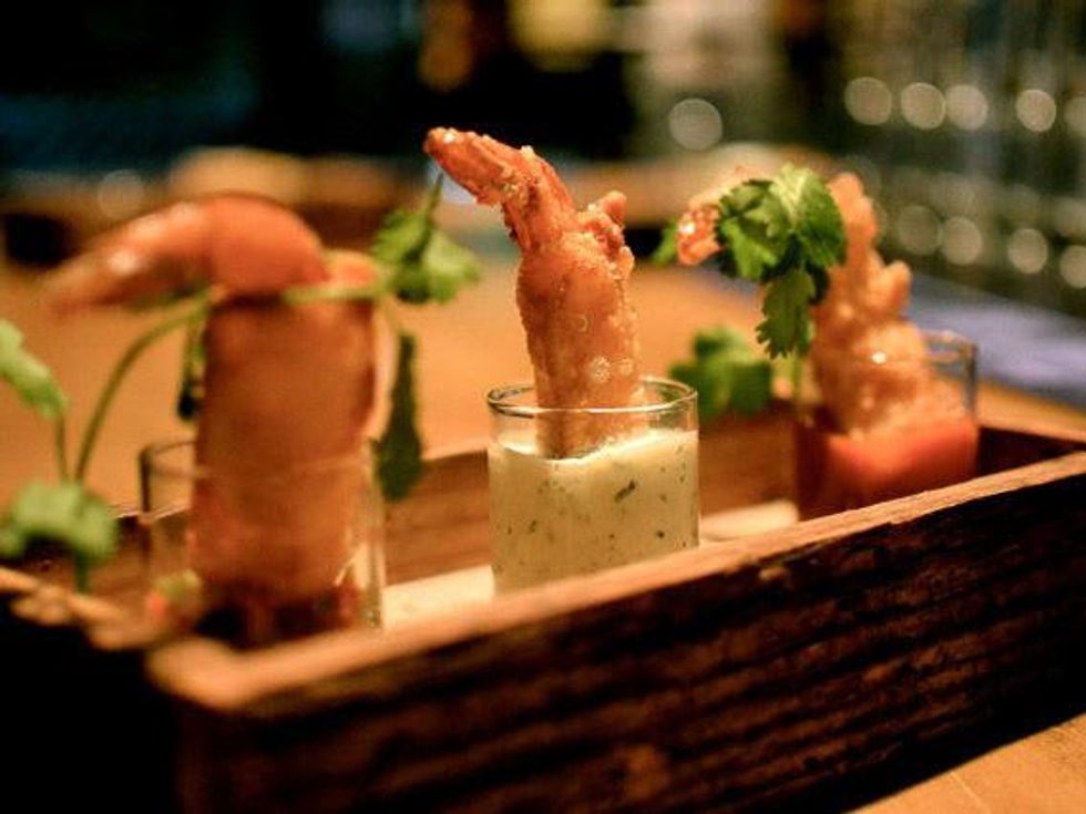 happy hour Cocktail Shrimp Wonton Wraps at The Good Life