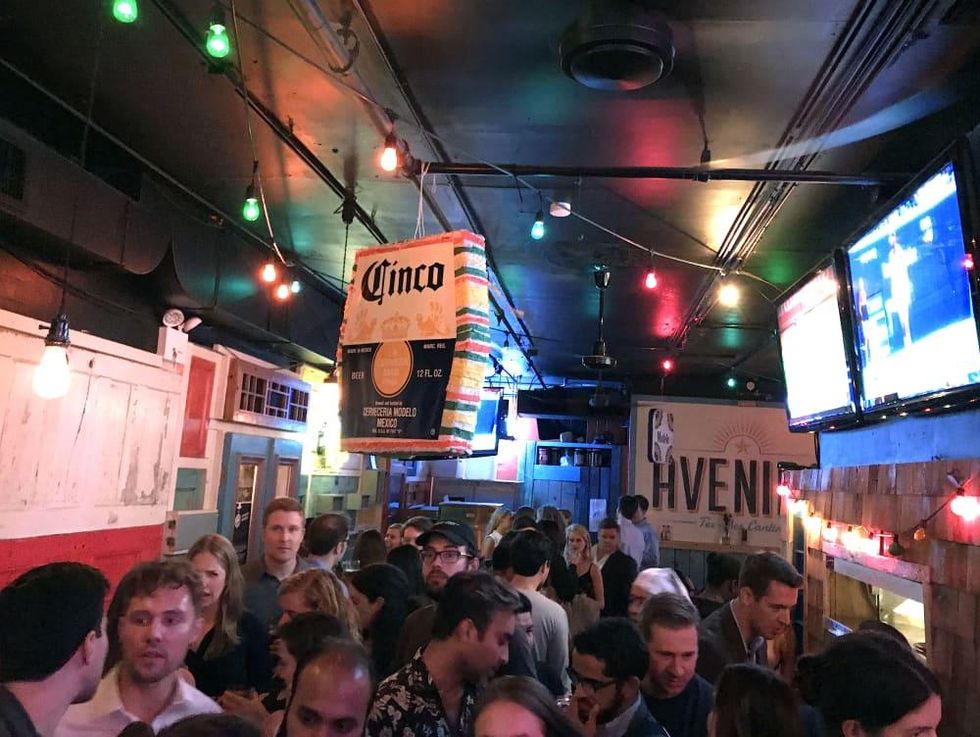 Harvey fundraiser New York, Avenida Cantina, crowd